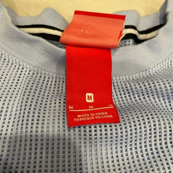 Nike Cropped Mesh Tee - Picture 3 of 4